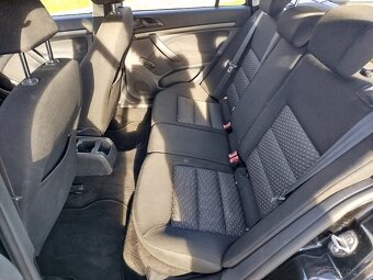 ŠKODA OCTAVIA COMBI 1.6i..75 kW...r.v.2010 - 6