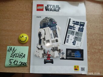 LEGO Star Wars - 75379 - R2-D2 - 6