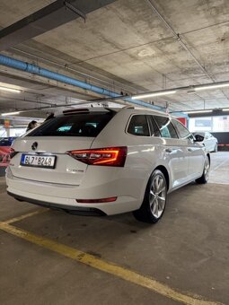 Škoda Superb y3 2 litr 140 kW - 6