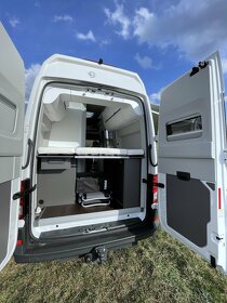 VW Grand California pro 4 os. - neomezené km - 6