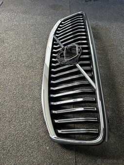 VOLVO XC60 II LIFT Maska - 6