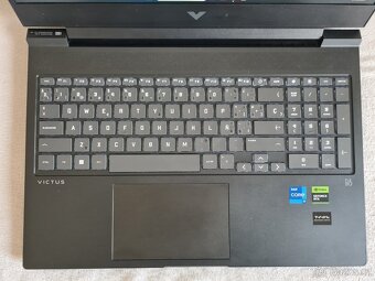 HP Victus 16,1" / 144 Hz / i7-13700H / RTX 4050 / 16 GB - 6