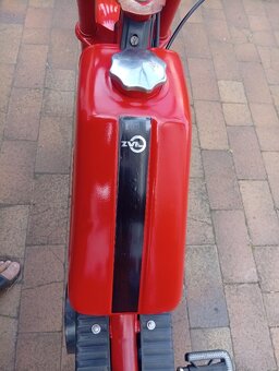 Babeta 210 prodám červené barvy - 6