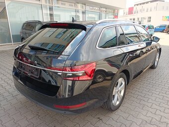 Škoda Superb 3 Combi Style 2.0TDI 110kW DSG Matrix Virtu ACC - 6