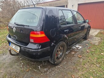 VW Golf 1,6 77kw - 6