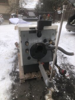 Prodám  kotel na olej 27 -35 Kw - 6