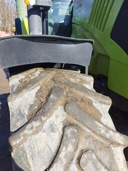 Traktor Claas Axion 820 Cmatic - 6