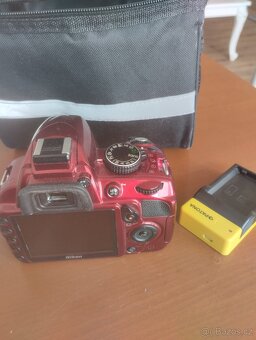 Prodám dobrém stavu fotoaparát Nikon - 6