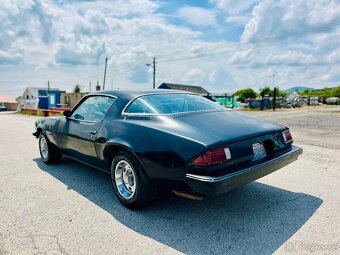Chevrolet Camaro 1977 5.0 liter V8 - 6