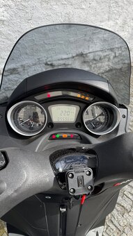 Piaggio MP3 HPE 300 Sport, koupeno jako nové v ČR - 6