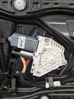 Prodám dveře VW Passat CC - 6