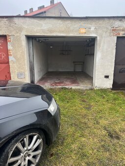 Pronajmu garáž (19m2) - 6