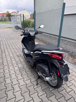 Piaggio Medley 125 Nero Abisso - 6