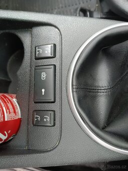 ŠKODA ROOMSTER SCOUT 1.4 MPI - 6