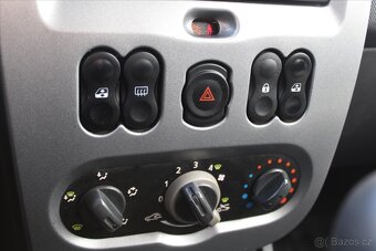 Dacia Duster 1.6i 77kW 4x4 TAŽNÉ ZAŘ. ČR (2011) - 6