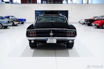 Mustang, 6.4L V8, Manual, Renovace v ČR, 1967 - 6