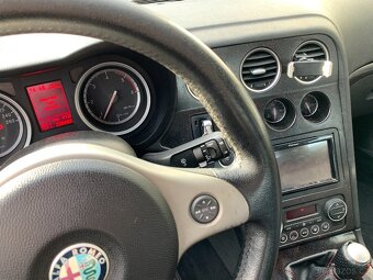 Alfa Romeo 159 - 6