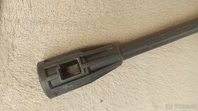 Tryska s pistolí na vapku Levita - 6