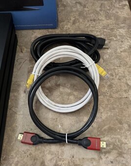 Playstation 4 Pro 1TB - 6