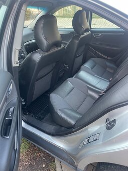 Volvo S 60 /120 kw / automat - 6