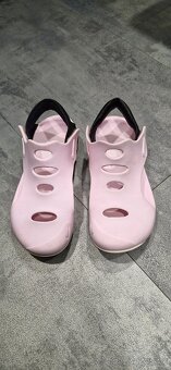 NIKE dívčí, dětské papuče, sandále, boty vel.33,5 - 6