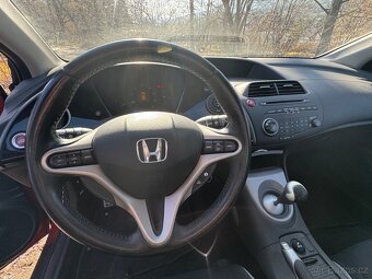 Honda Civic 8g 1.8 - 6
