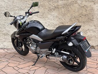 Suzuki GW 250 Inazuma 2014, najeto 6000km - 6