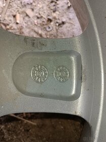 Audi alu - 6