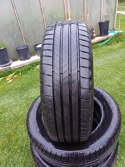 Pneu Bridgestone 205 60 16 - 6