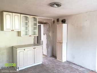 Rodinný dům v srdci obce Nemotice – ideální k rekonstrukci n - 6