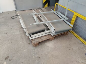 Vybavení pro lisovnu - 6