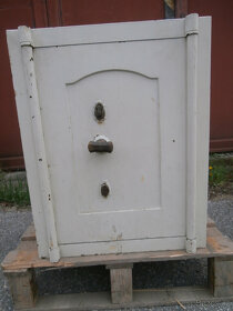 Trezor popelka s originál dřevěnou nástavbou za 9.000 kč - 6