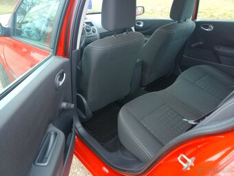 Renault Megane 1.6 - 6