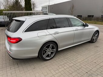 Mercedes-Benz E 220 D 4Matic - 6