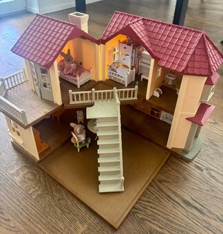 Sylvanian families domek s příslušenstvím - 6