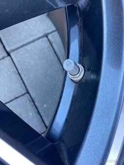 zimní al kola Originál BMW řady 4 , i4 18" G26 styling 858 - 6