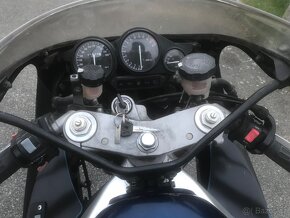 Yamaha YZF 750R - 6