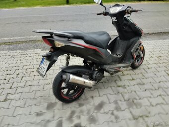 SKUTR 50CCM SONNY - 6