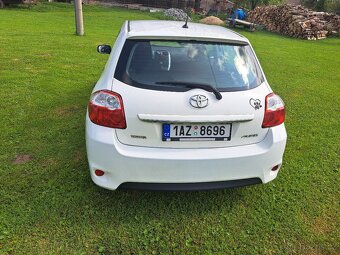 TOYOTA Auris 1.6 r.v.2010 - 6