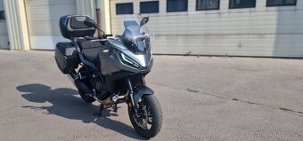 Prodám Hondu NT 1100, r. v. 2022 - 6