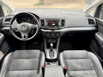 Volkswagen Sharan Highline DSG 7 míst Intg.sed Tažné Webasto - 6