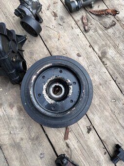 Díly na W211 om648 - 6