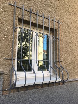 Ozdobné mříže na okno, bezpečnostní ochrana - 6