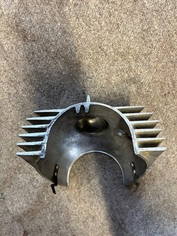 Jawa 250/11 Pérák kryt karburátoru - 6