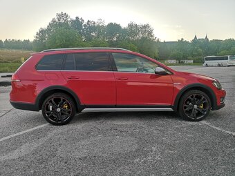 Volkswagen Golf VII Alltrack 2.0 TDI 4Motion - 6