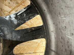 ORIGINÁL ALU DISK BMW 8.5JX18H2 ET 48 6853952 - 6