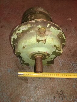 Motor s prevodovkou - 6