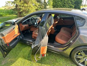 Maserati Quattroporte S, 22.000 km najeto, stav nového - 6