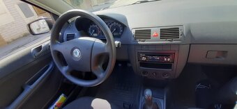 Škoda Fabia - 6