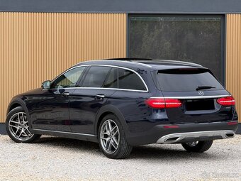 Mercedes-Benz E400 d 4Matic Multibeam, Pano, Burmester, 360 - 6